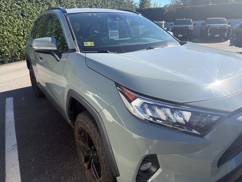 Used 2020 Toyota RAV4 XLE AWD/4WD image 8