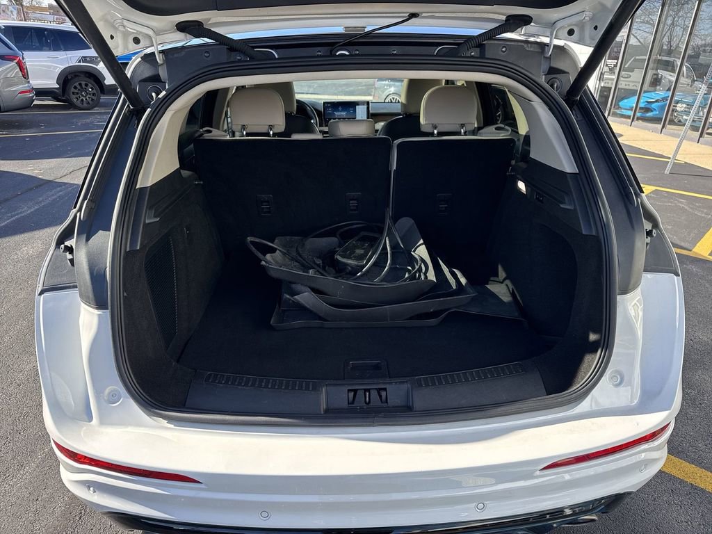 Used 2025 Lincoln Corsair Grand Touring w/ Equipment Group 302A image 21