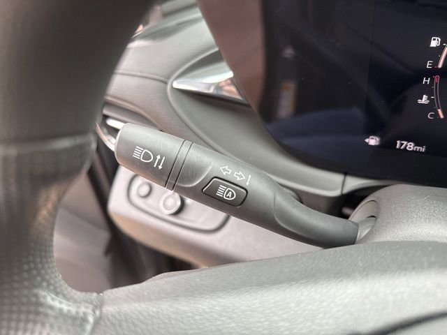 Used 2025 Buick Envista Preferred image 20