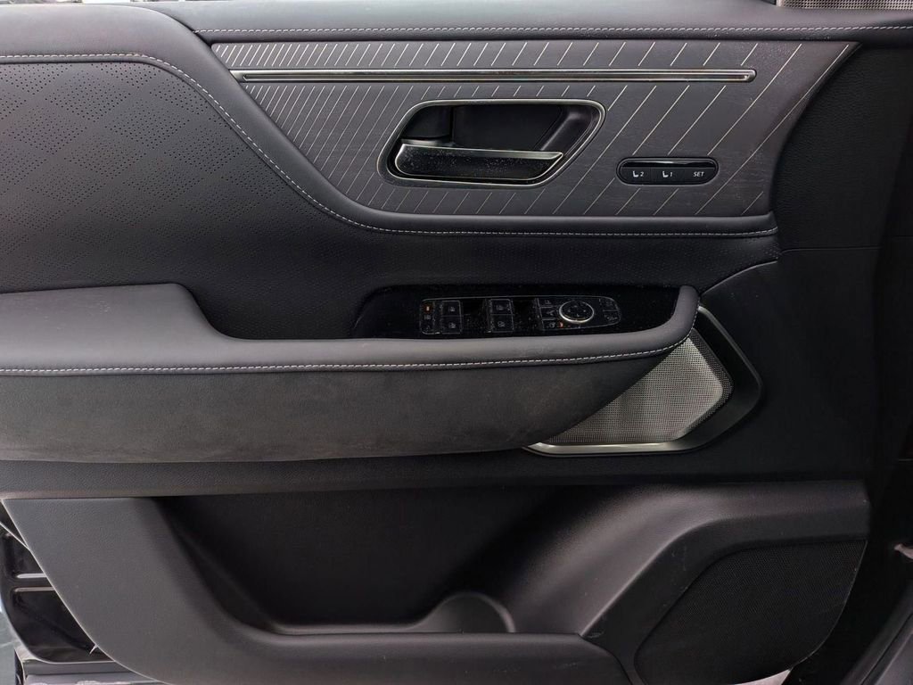 New 2026 INFINITI QX80 Autograph w/ Premium Cargo Package image 14