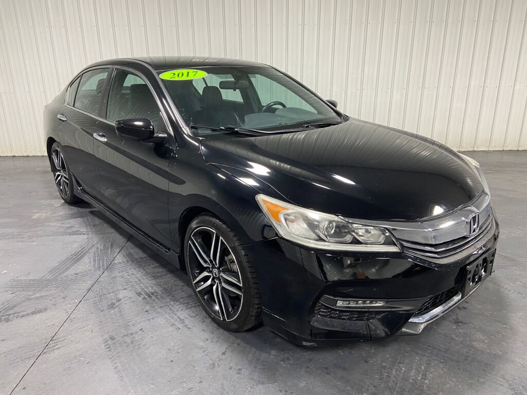 Used 2017 Honda Accord Sport image 2