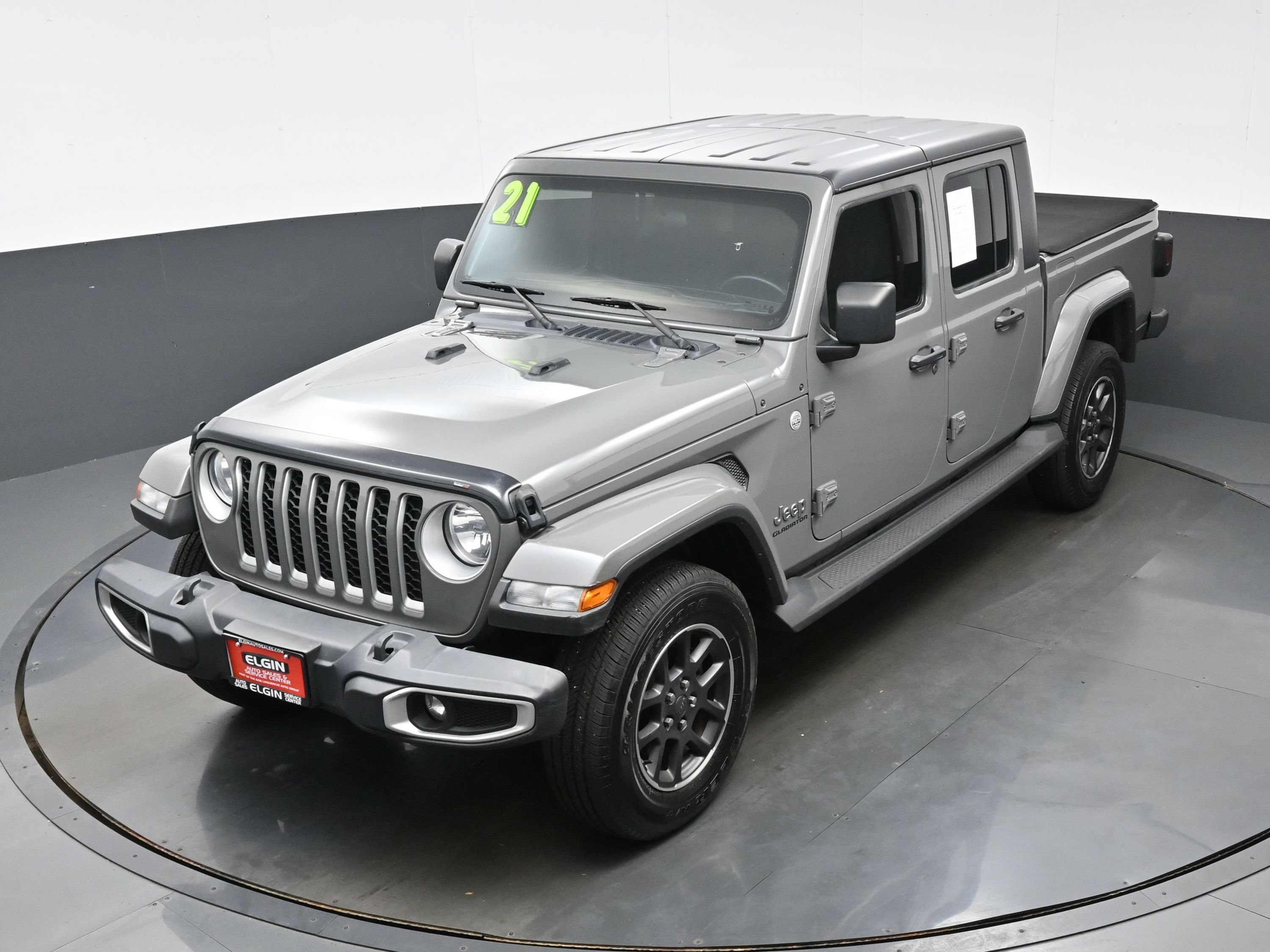 Used 2021 Jeep Gladiator Overland w/ Trailer Tow Package AWD/4WD image 31