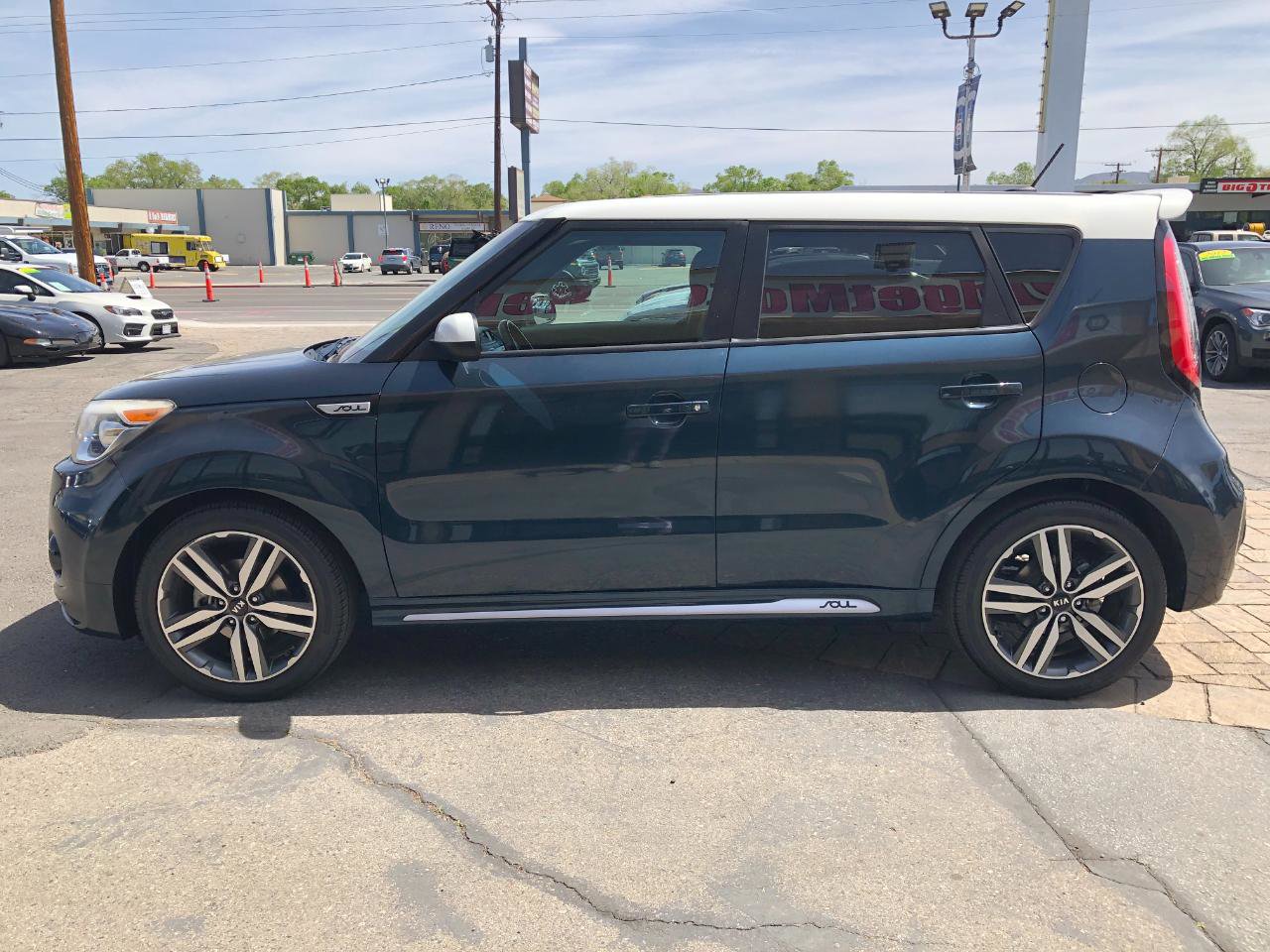 Used 2018 Kia Soul + FWD image 5