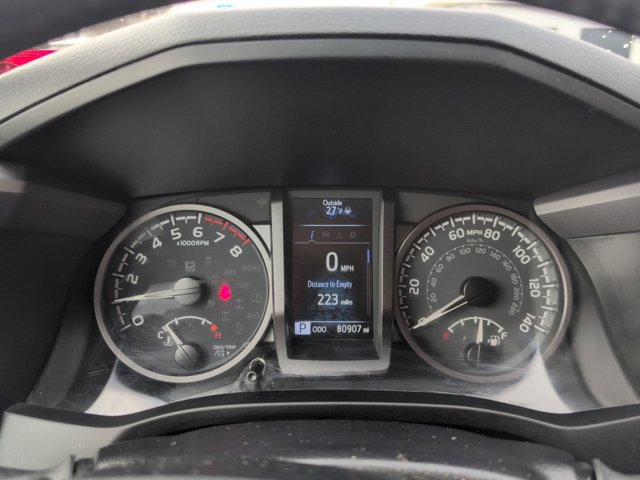 Used 2023 Toyota Tacoma TRD Sport w/ Technology Package image 32