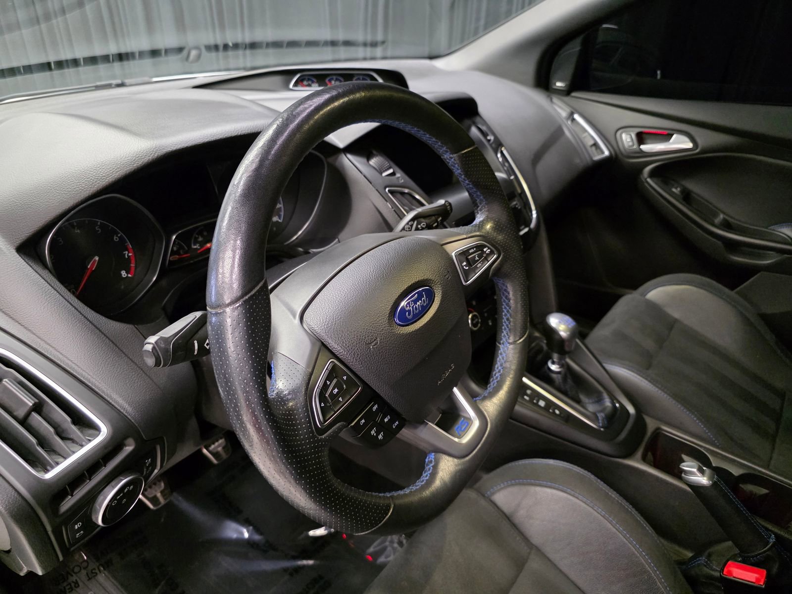 Used 2017 Ford Focus RS AWD/4WD image 22