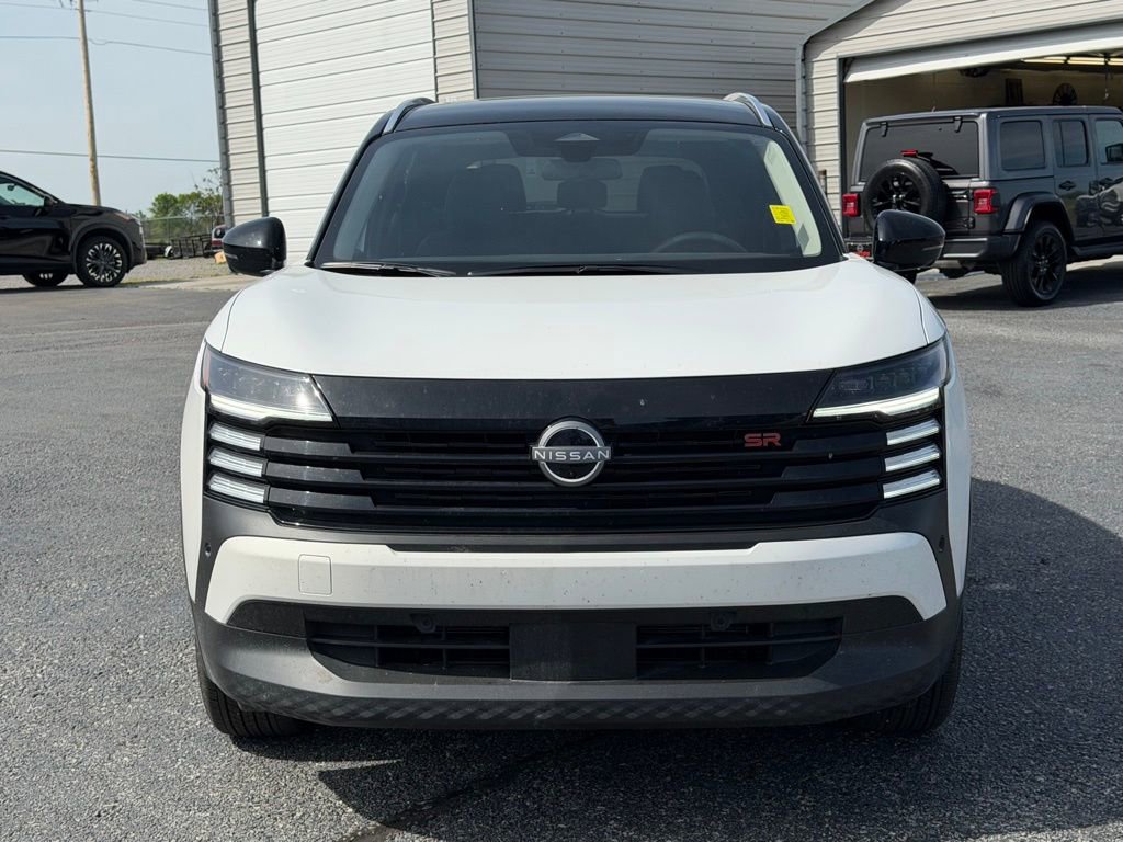 Used 2025 Nissan Kicks SR image 12