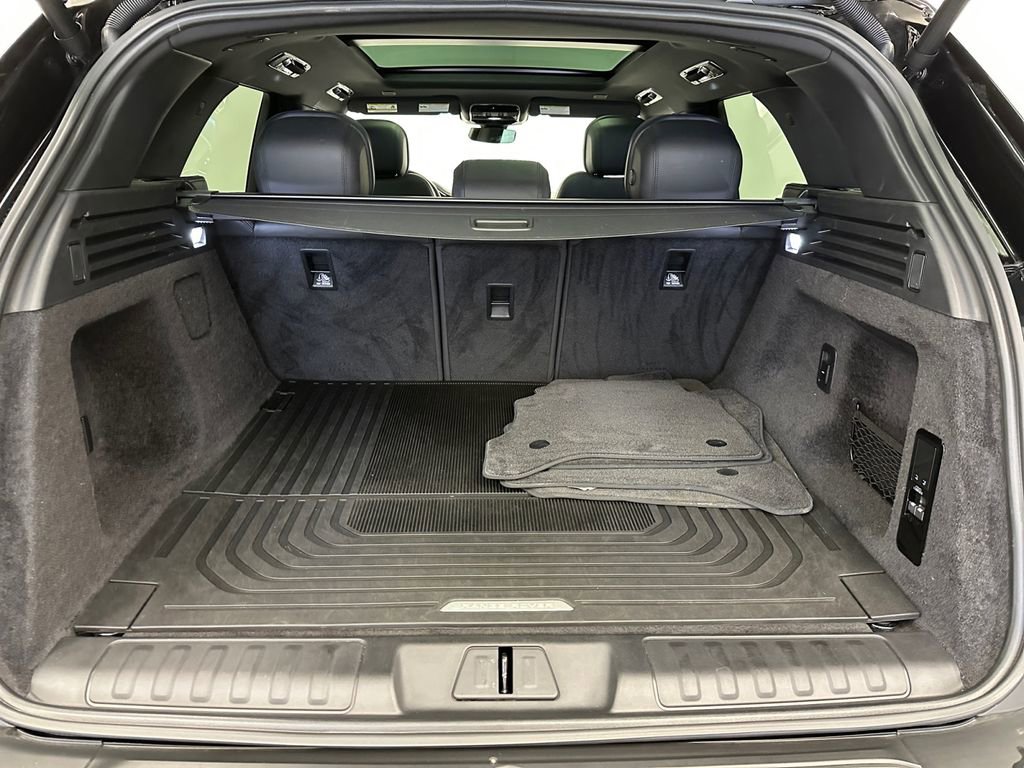 Used 2024 Land Rover Range Rover Sport SE AWD/4WD image 17