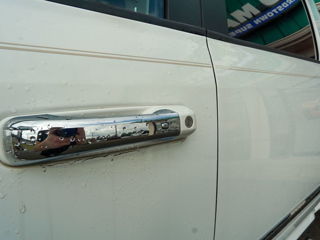 Used 2017 RAM 3500 Laramie image 9