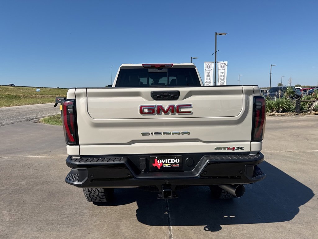New 2026 GMC Sierra 2500 AT4X image 4