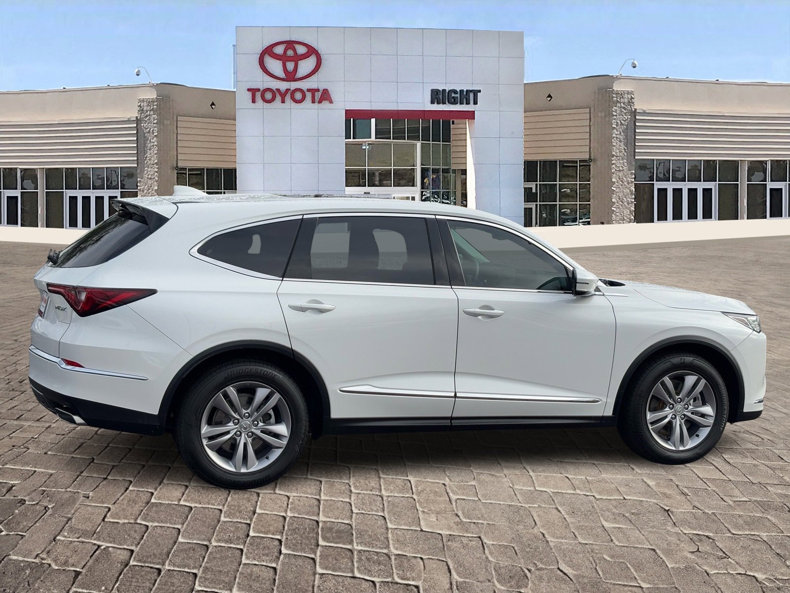 Used 2022 Acura MDX FWD image 7