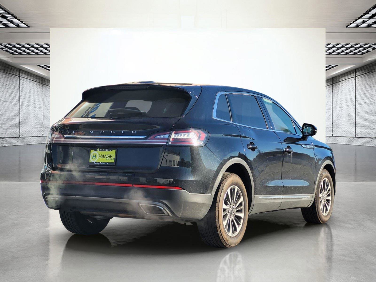 Used 2023 Lincoln Nautilus Reserve AWD/4WD image 6