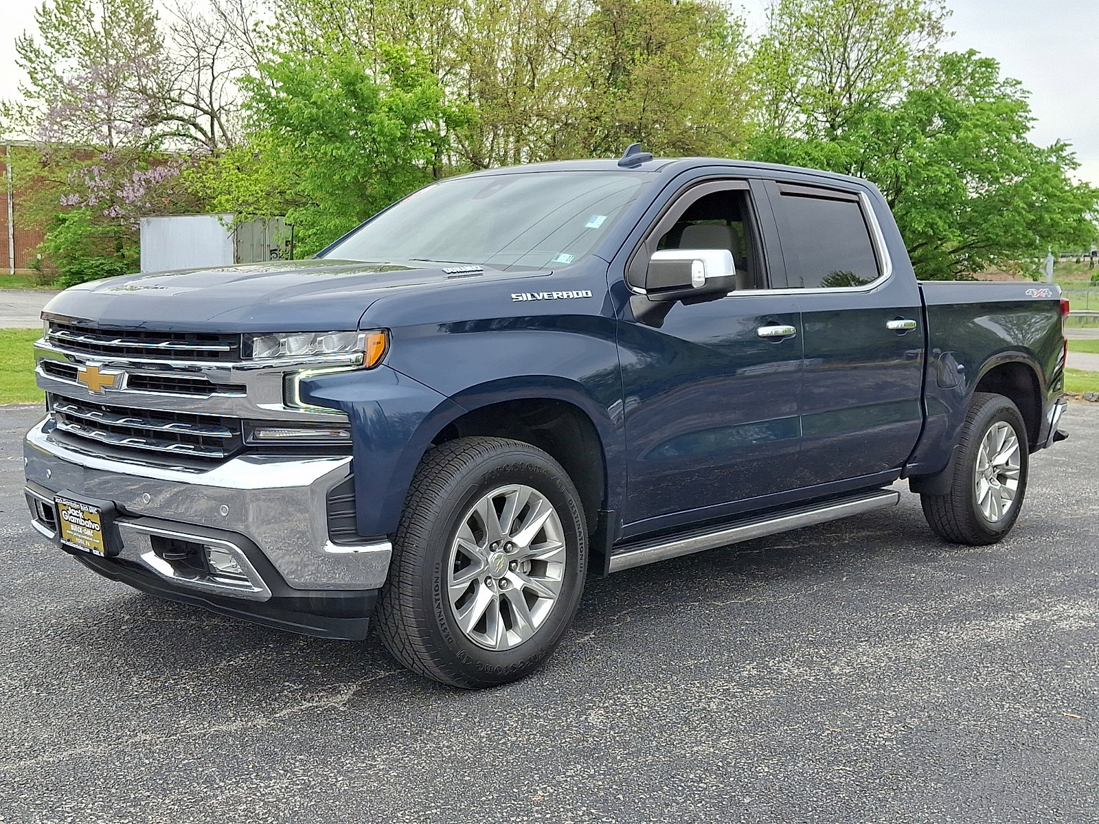Used 2021 Chevrolet Silverado 1500 LTZ w/ Technology Package AWD/4WD image 4