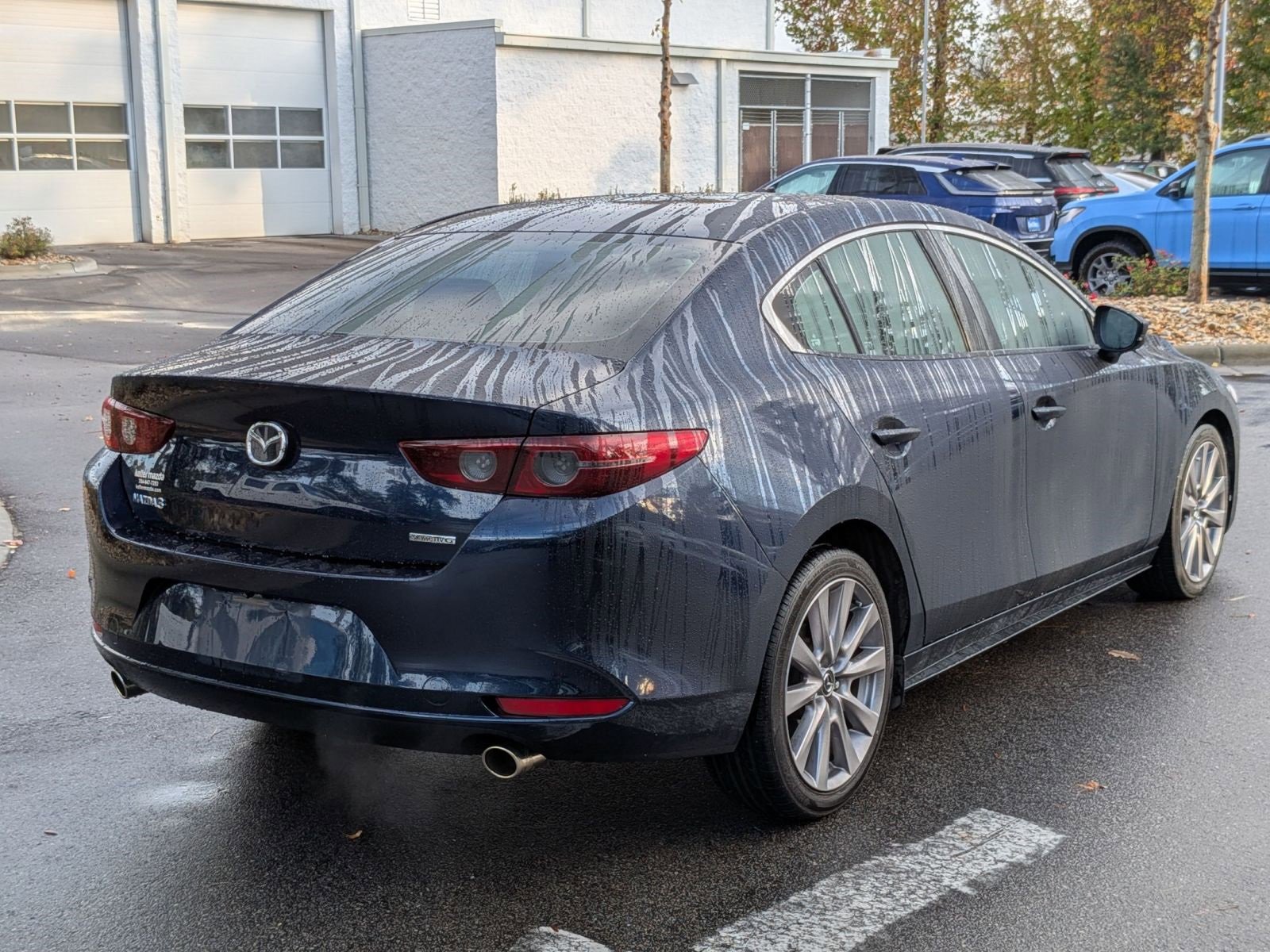 Used 2020 MAZDA MAZDA3 Sedan w/ Select Package image 3