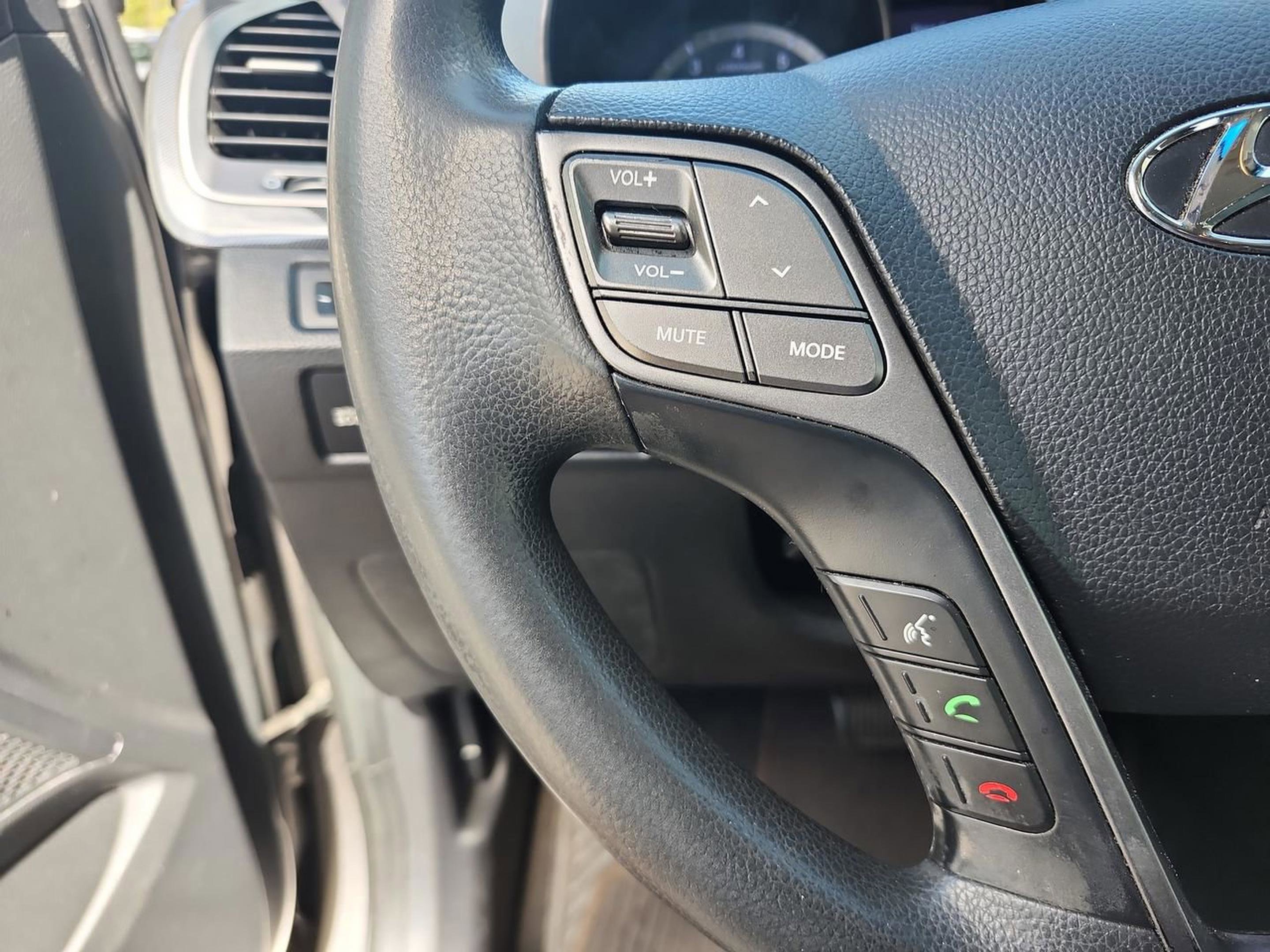 Used 2014 Hyundai Santa Fe Sport image 13