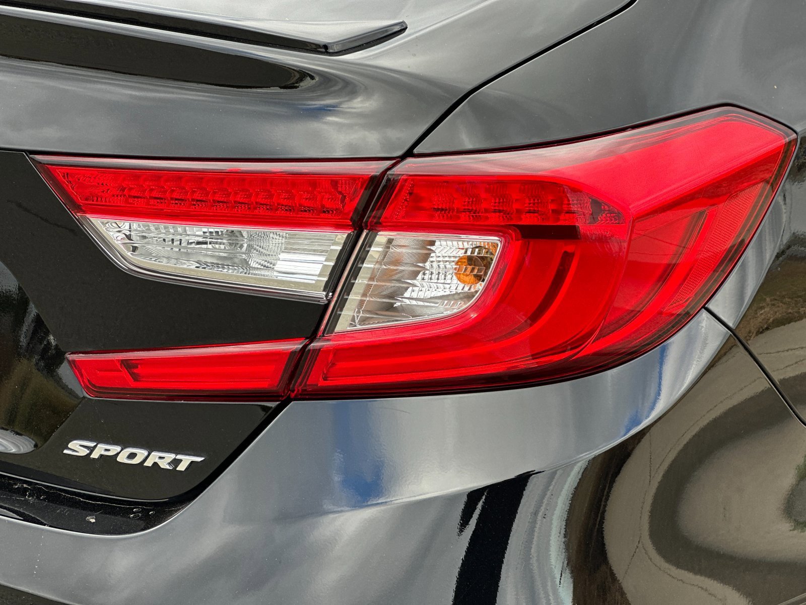 Used 2022 Honda Accord Sport image 32
