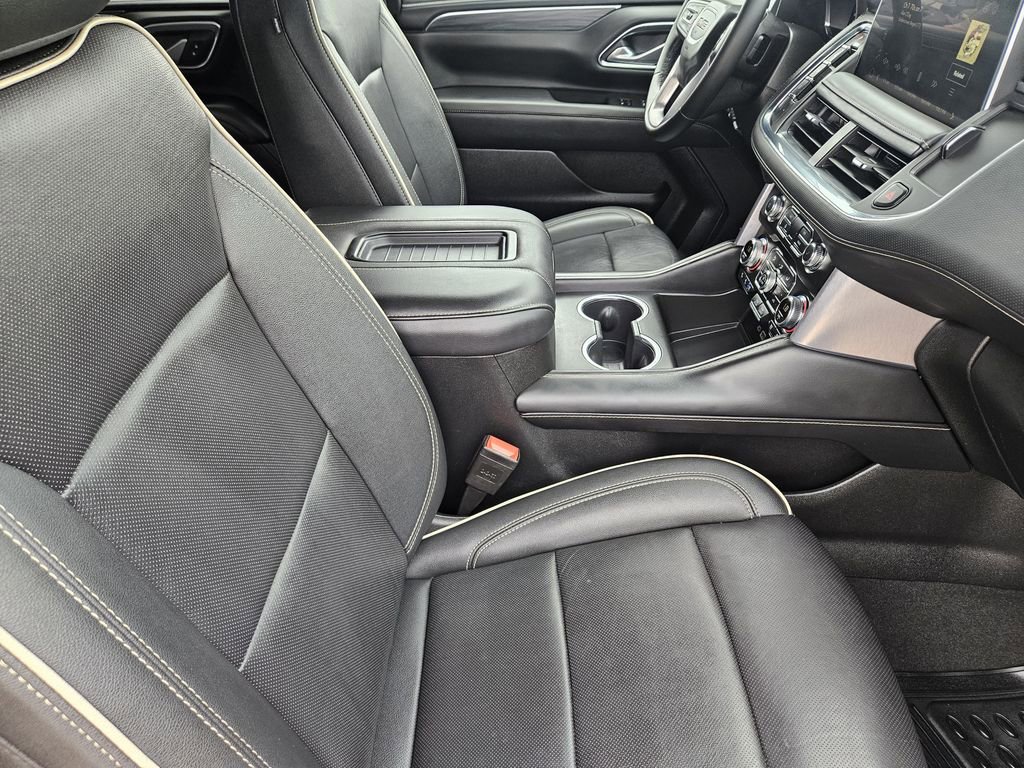 Used 2024 GMC Yukon SLT AWD/4WD image 19