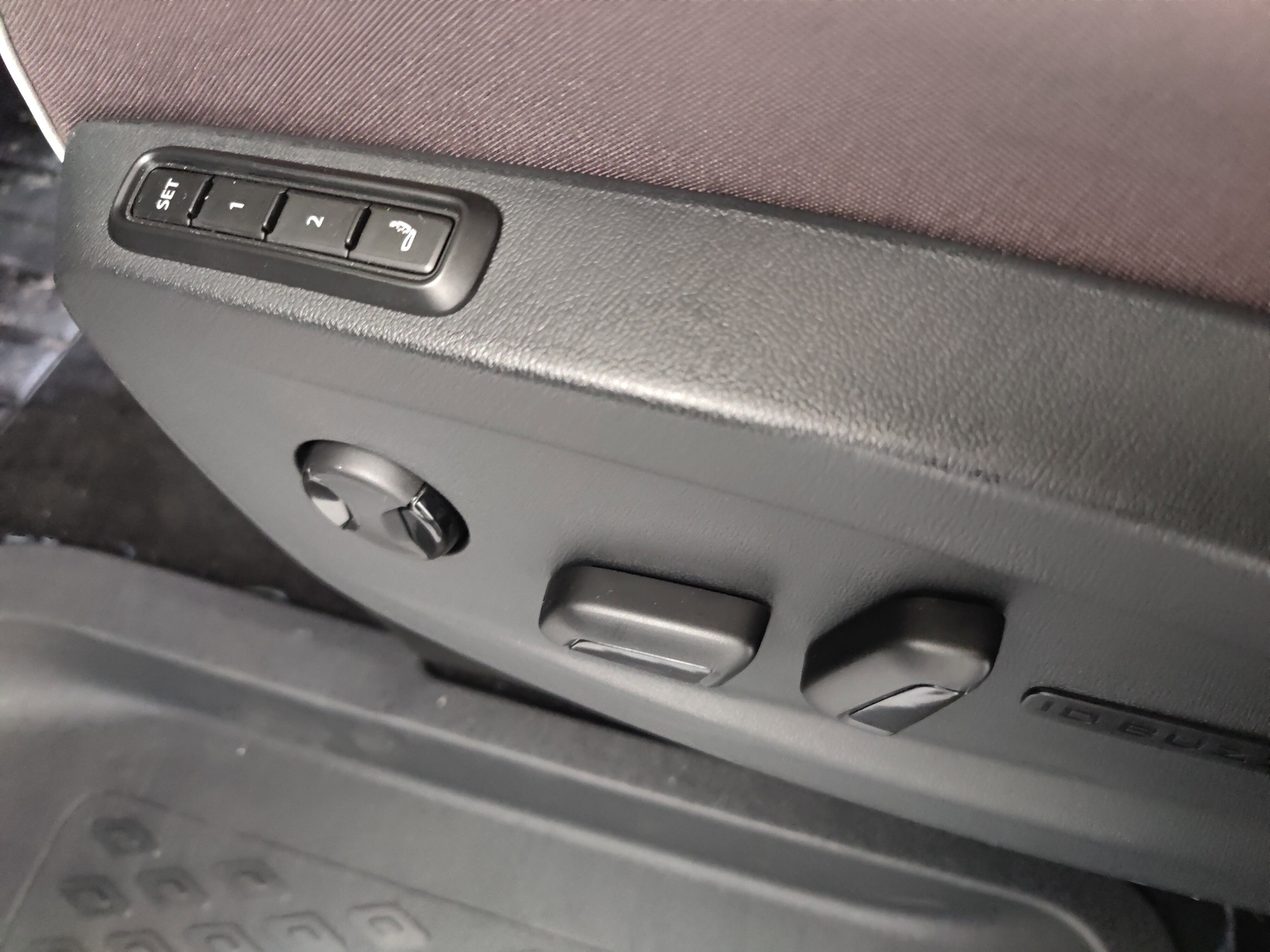 Used 2025 Volkswagen ID. Buzz Pro S image 11