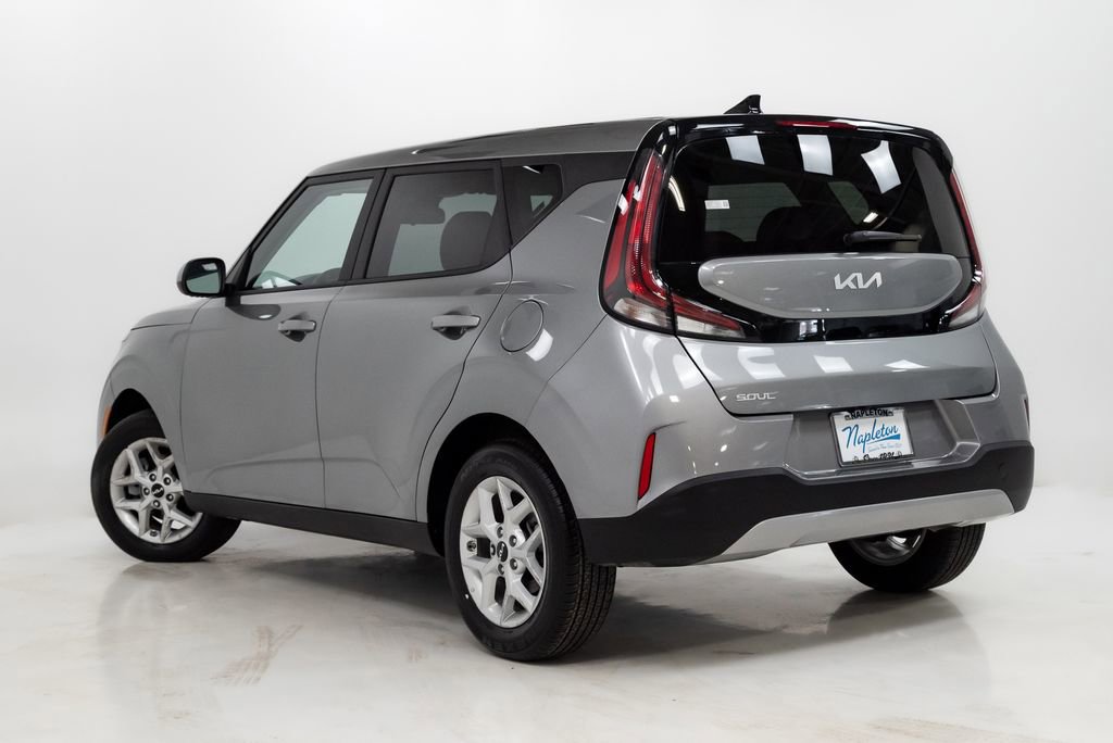 Certified 2025 Kia Soul LX w/ LX Technology Package FWD image 25