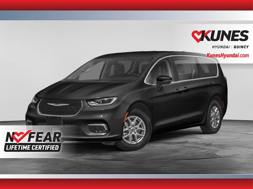 Used 2024 Chrysler Pacifica Touring-L FWD image 1