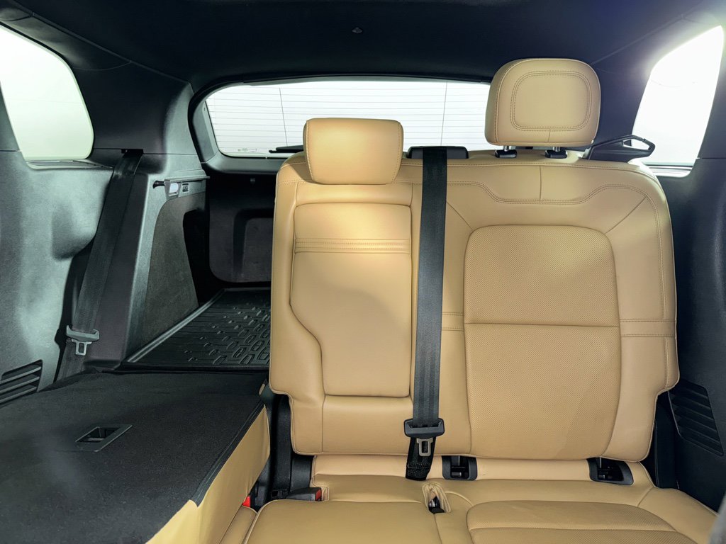 Used 2022 Lincoln Corsair Reserve w/ Equipment Group 201A image 6