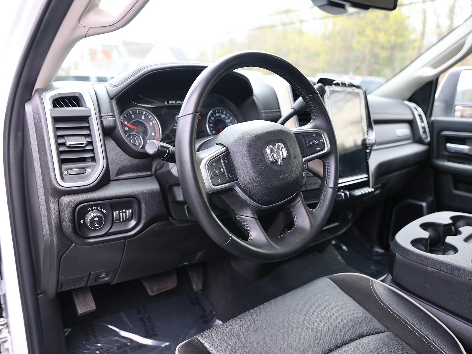 Used 2024 RAM 2500 Laramie image 19