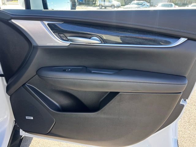 Used 2025 Cadillac XT5 Premium Luxury image 28