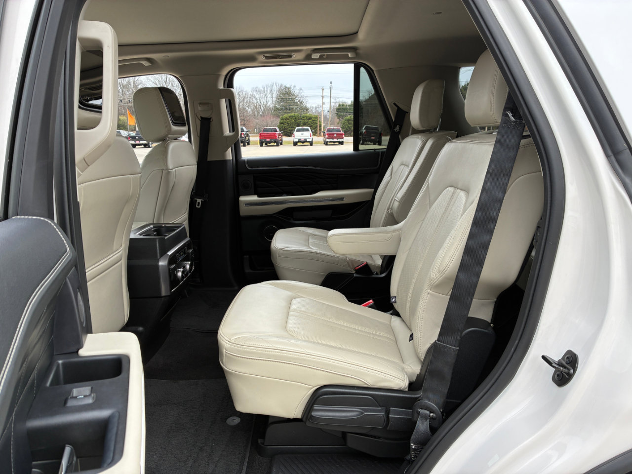 Used 2019 Ford Expedition Platinum image 39