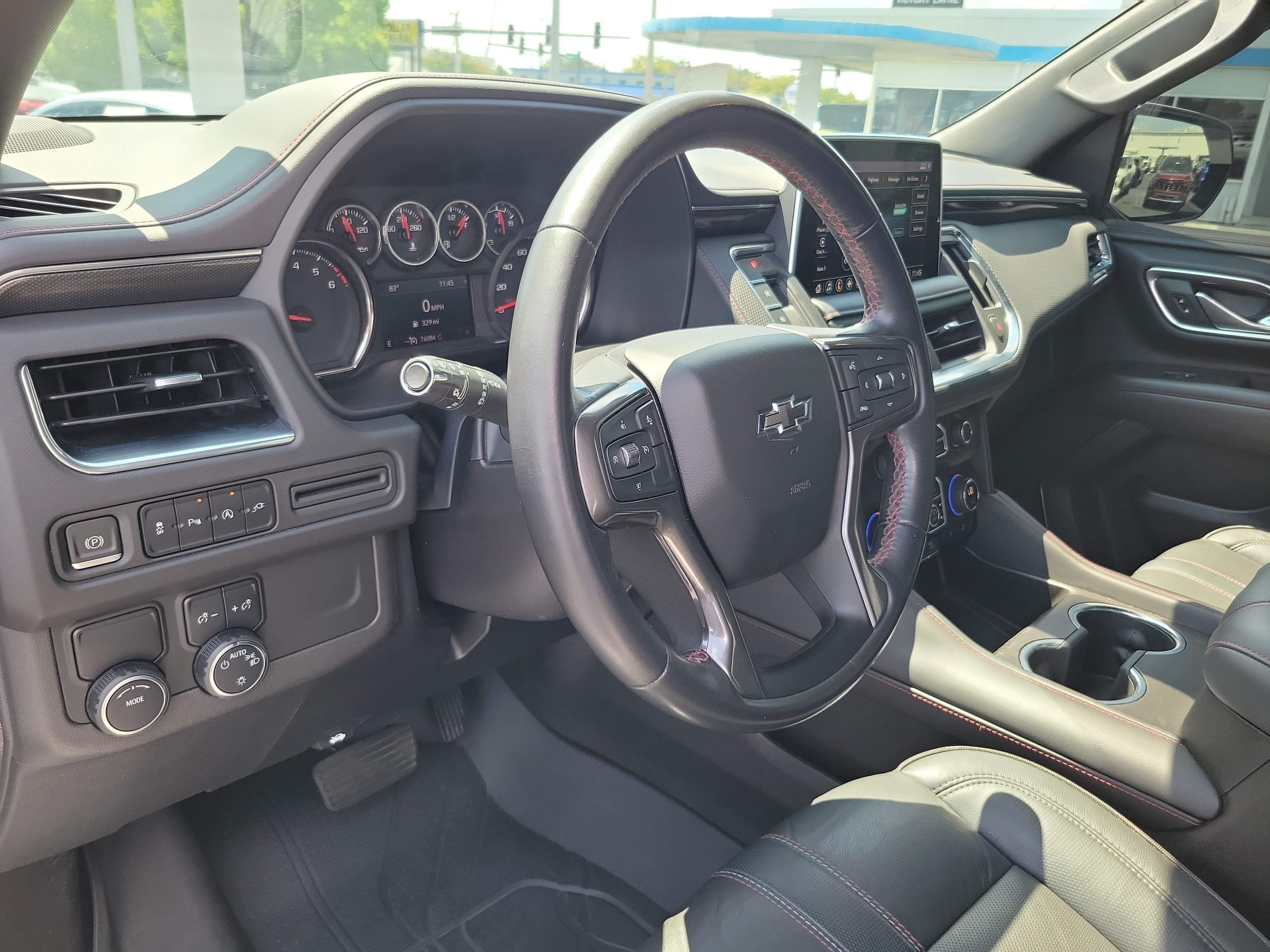Used 2021 Chevrolet Suburban RST RWD image 17