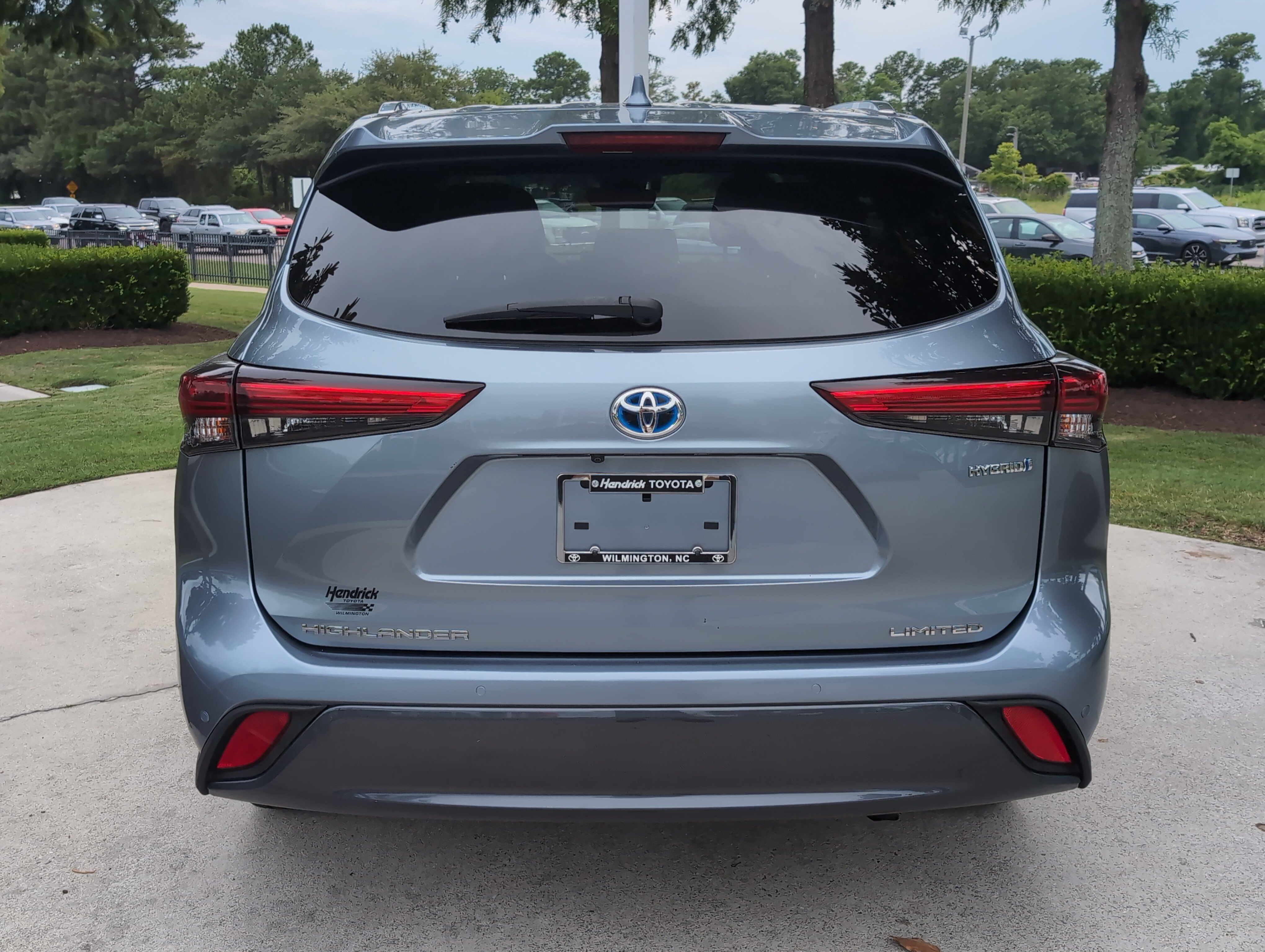 Used 2020 Toyota Highlander Limited FWD image 9