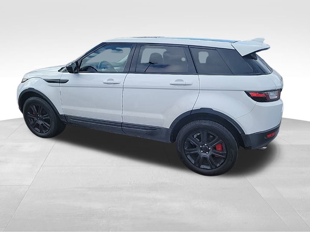 Used 2017 Land Rover Range Rover Evoque SE Premium image 9