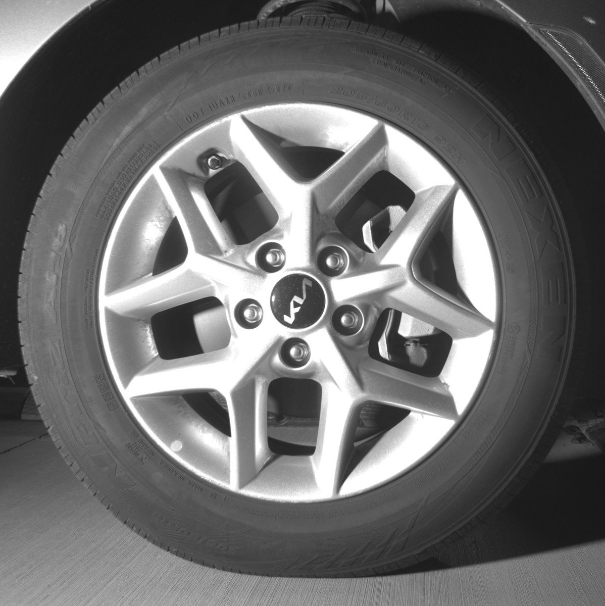 Used 2025 Kia Soul LX w/ LX Technology Package FWD image 13