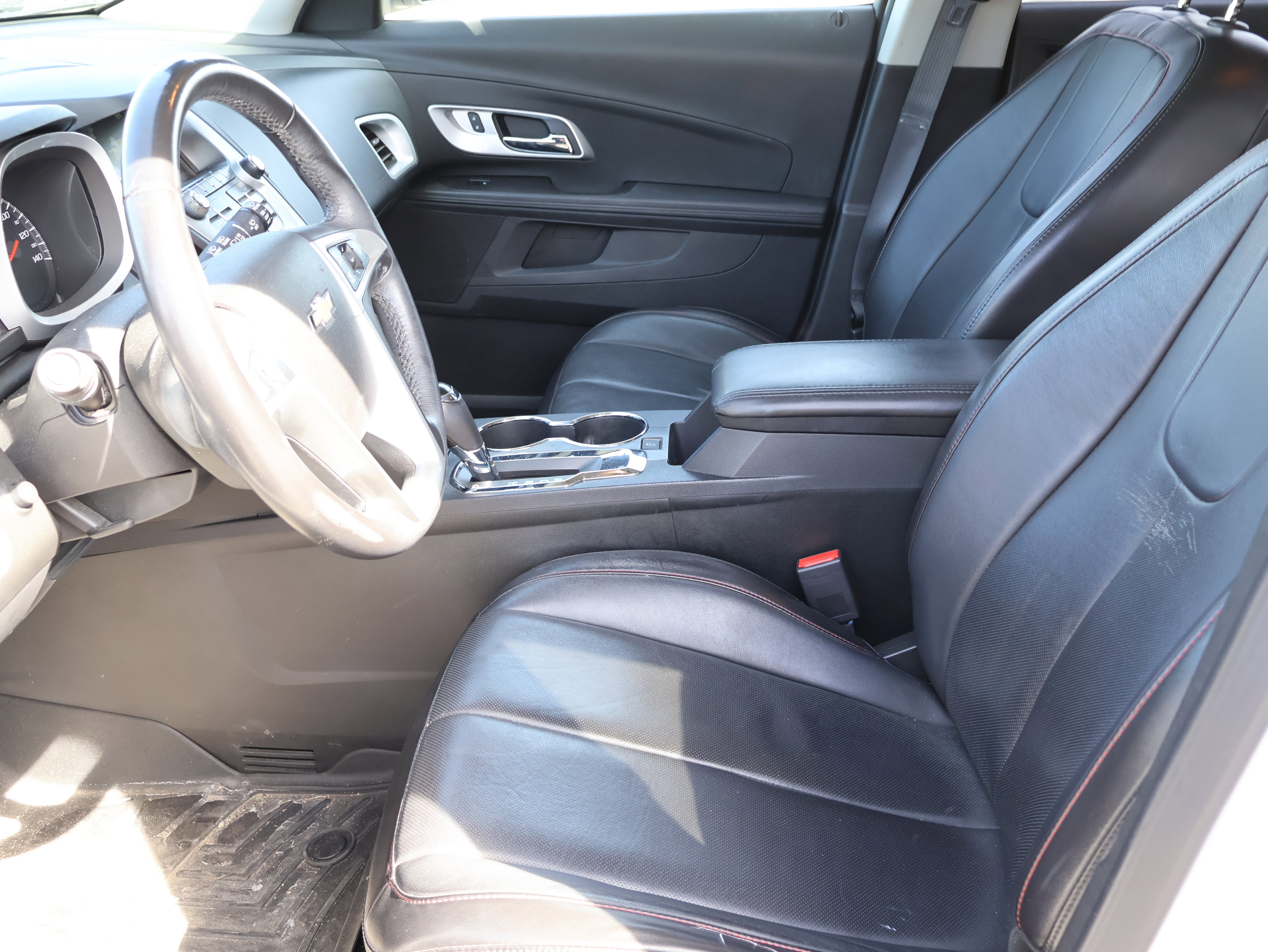 Used 2017 Chevrolet Equinox Premier w/ Enhanced Convenience Package image 37