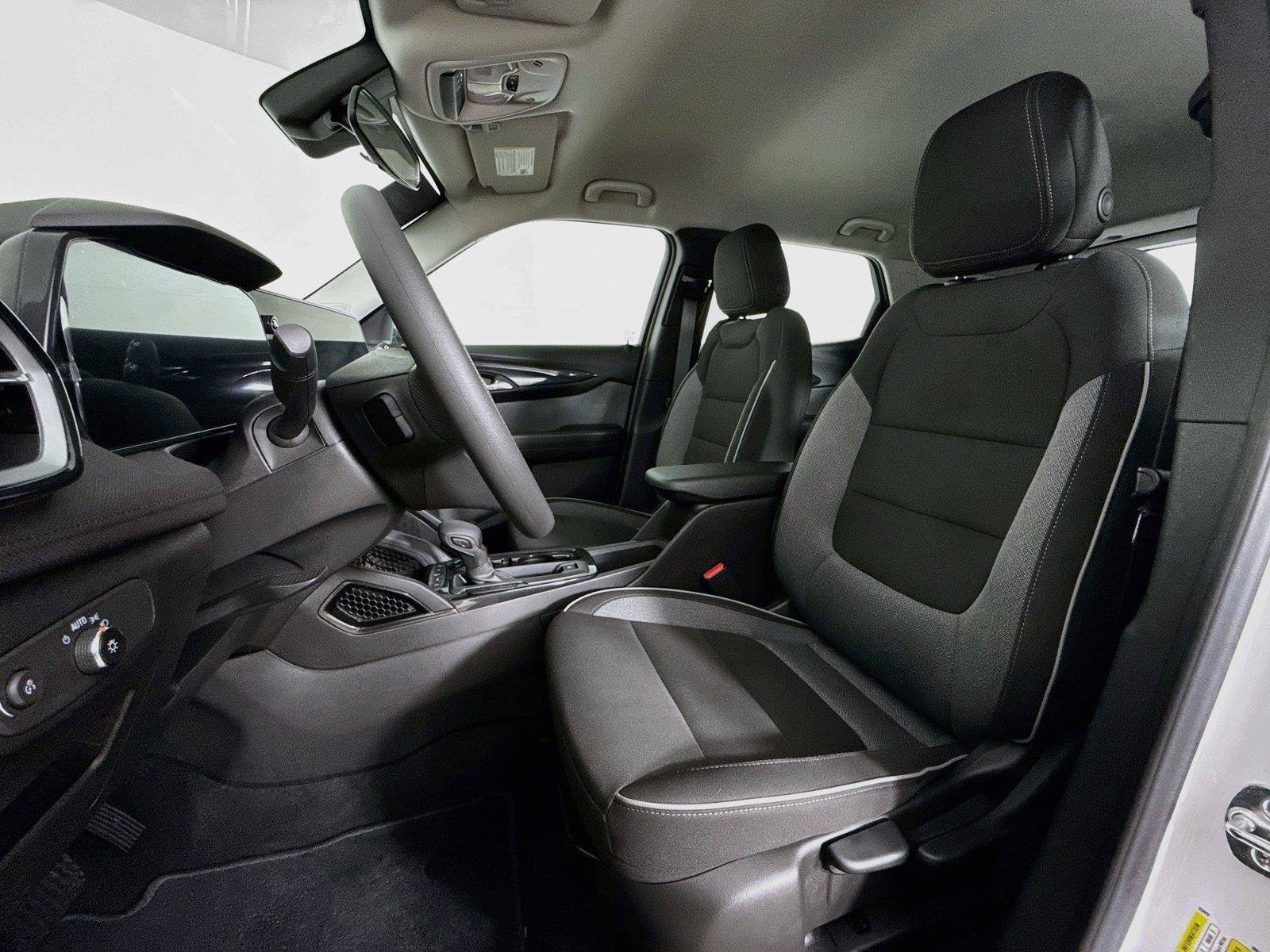 Used 2024 Chevrolet TrailBlazer LS FWD image 20