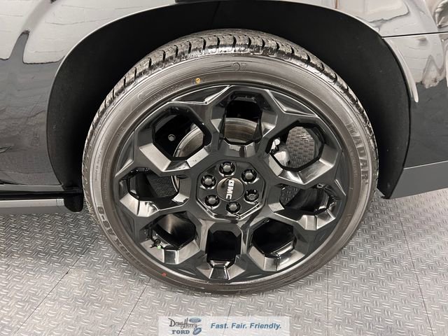 Used 2025 GMC Yukon XL AT4 Ultimate image 21