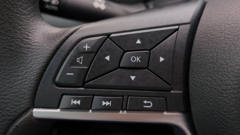 Certified 2024 Nissan Sentra SV FWD image 17
