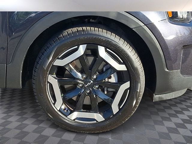 Used 2025 Kia Telluride S image 10