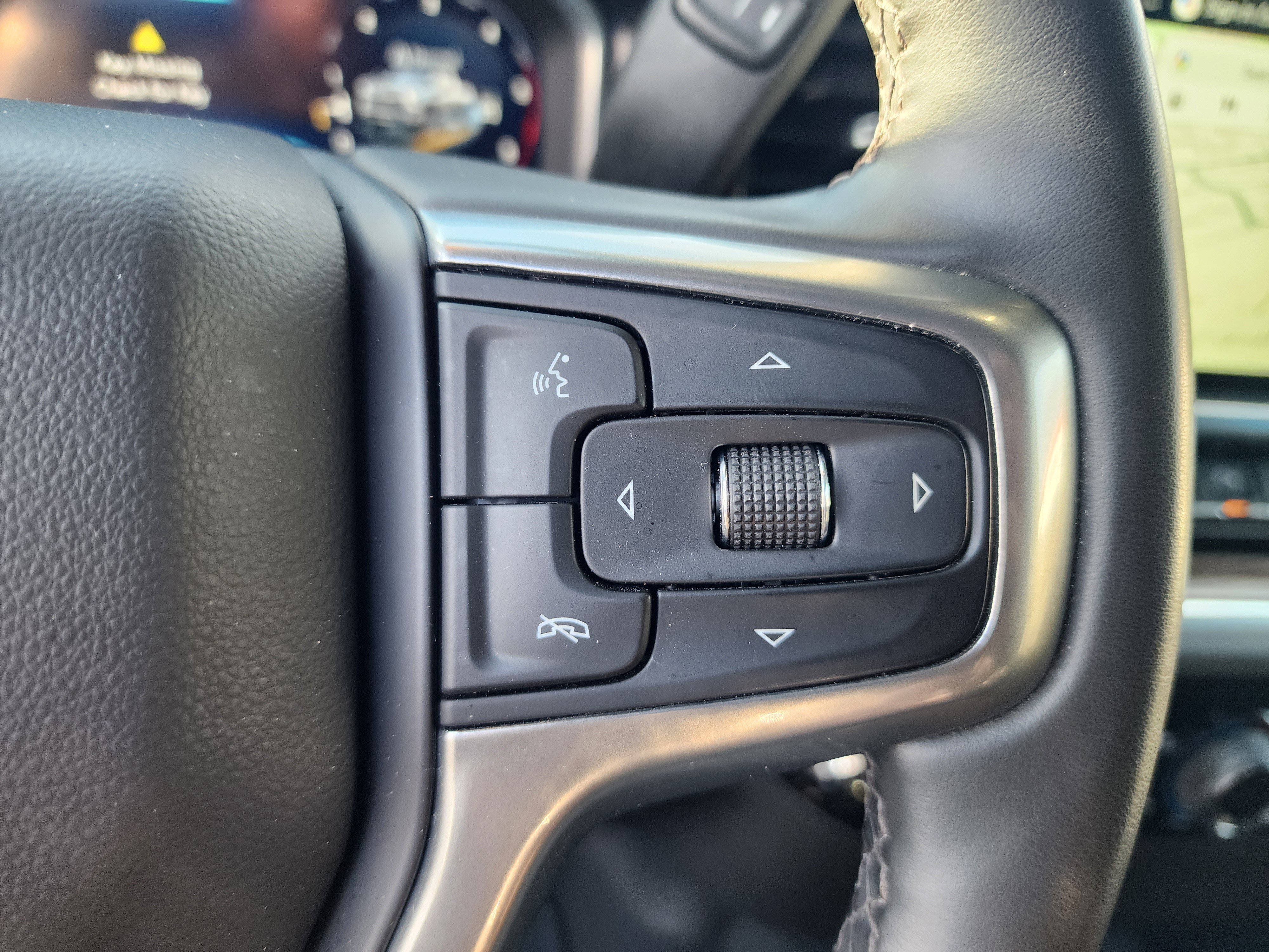 Used 2025 Chevrolet Silverado 2500 LT w/ Safety Package image 30