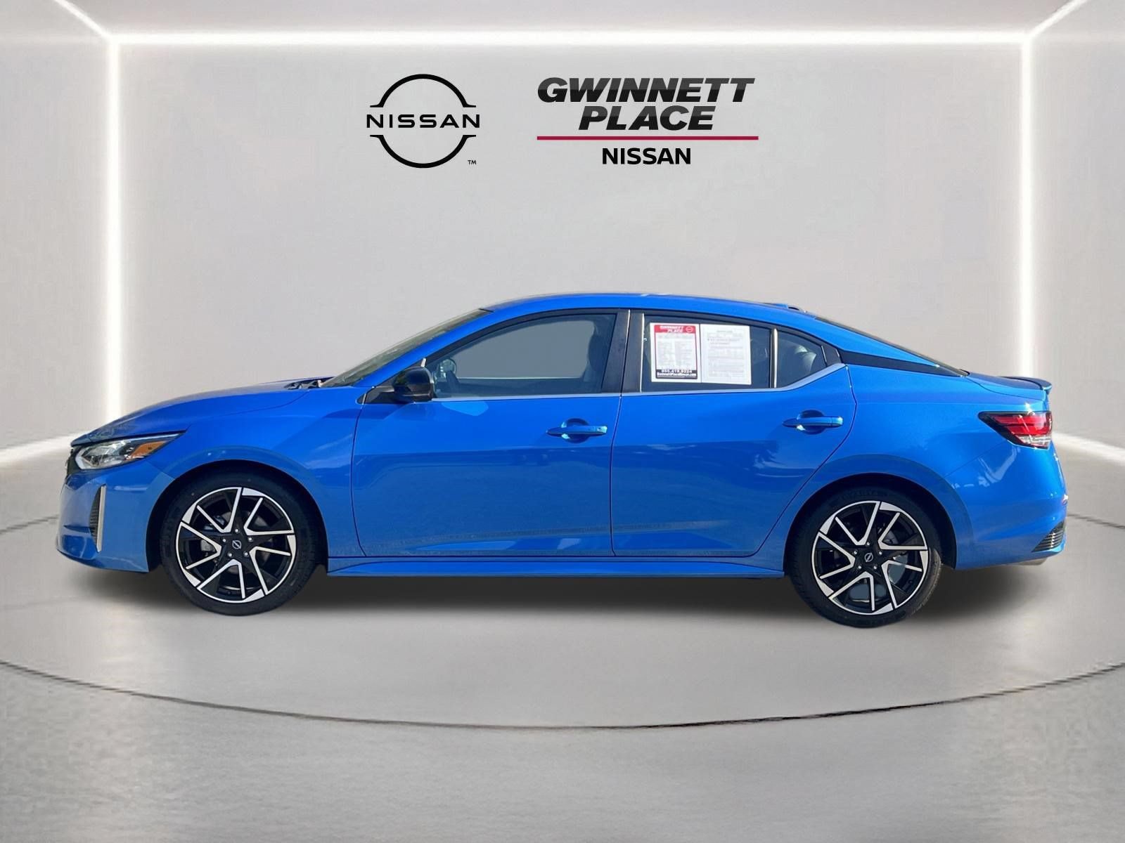 Used 2025 Nissan Sentra SR w/ SR Premium Package FWD image 22