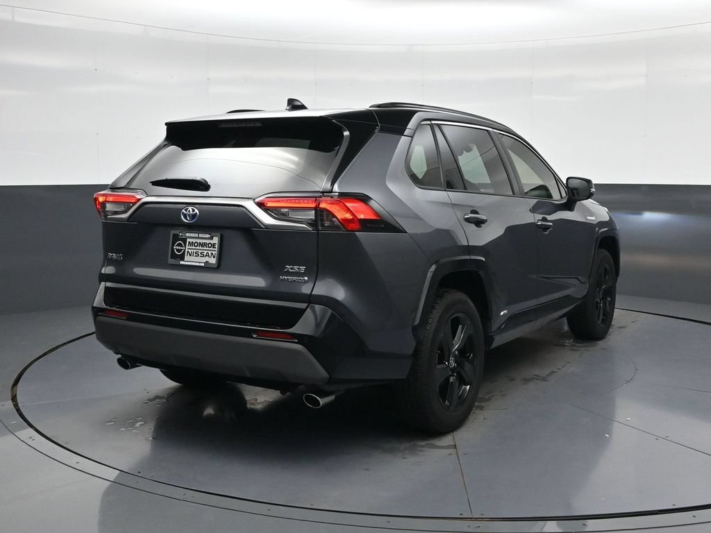Used 2020 Toyota RAV4 XSE AWD/4WD image 4