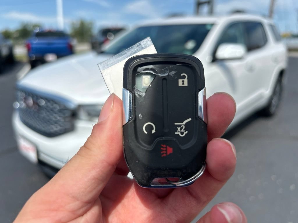 Used 2018 GMC Acadia Denali AWD/4WD image 46