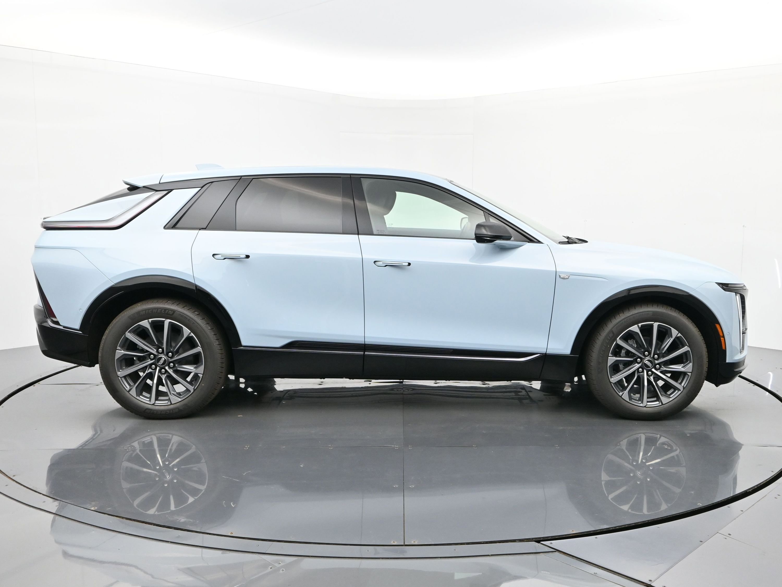 New 2026 Cadillac Lyriq Sport image 6