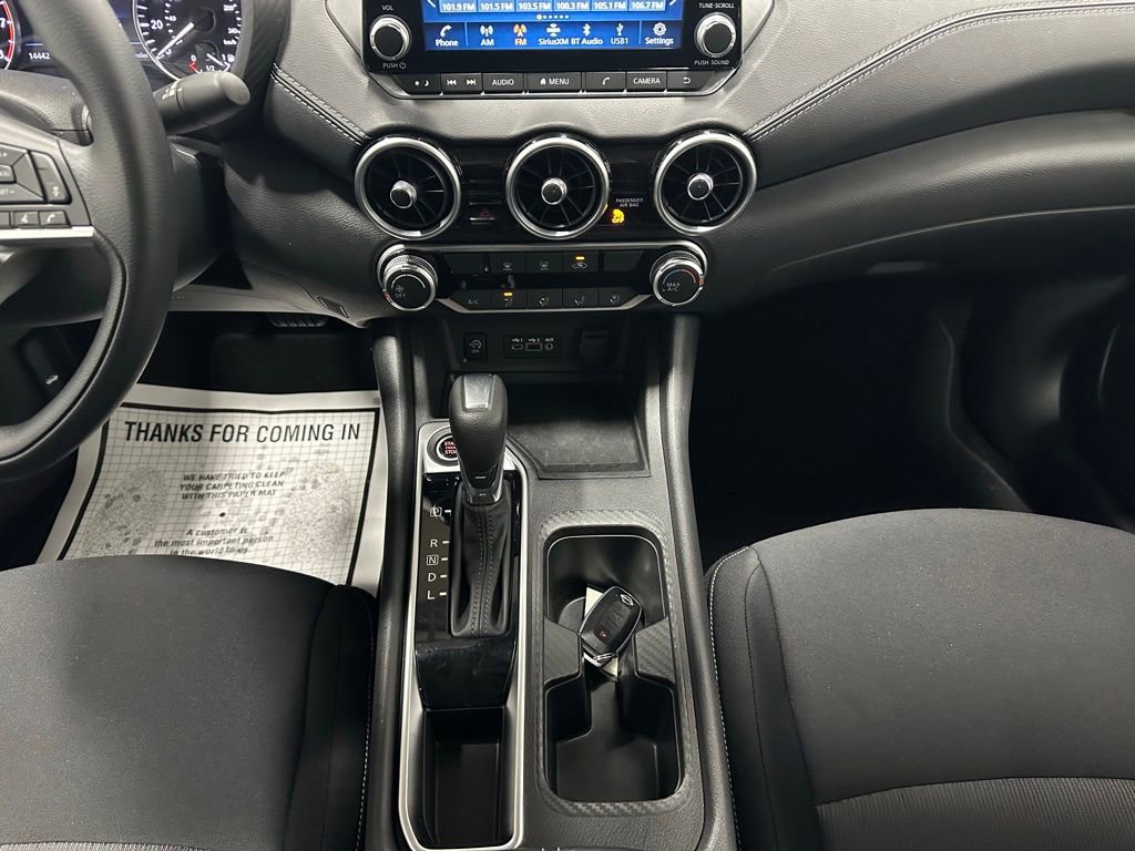 Used 2025 Nissan Sentra SV FWD image 35