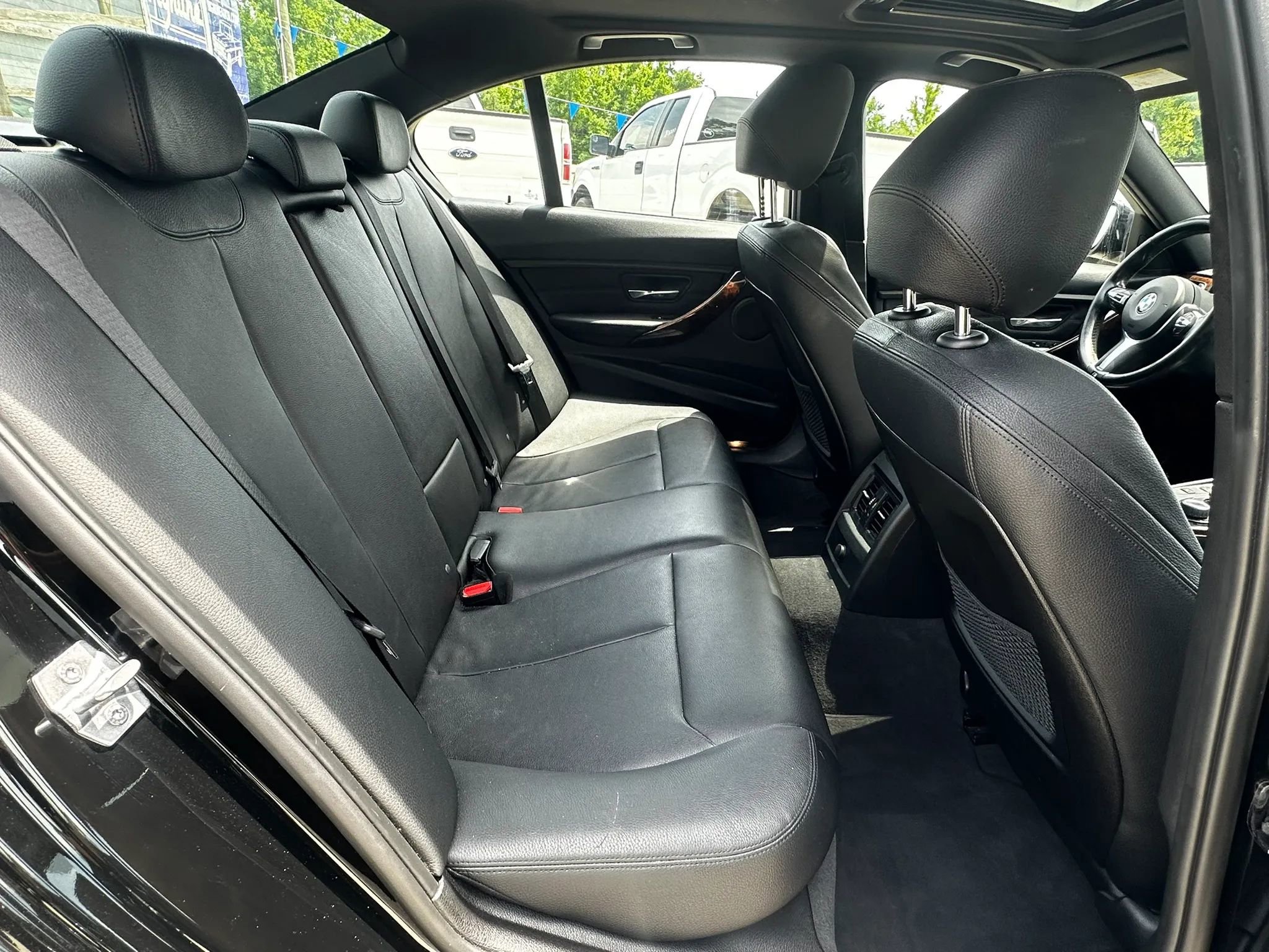 Used 2014 BMW 320i xDrive Sedan AWD/4WD image 38