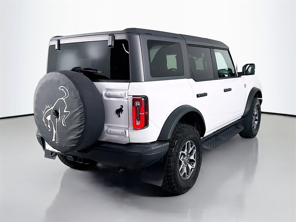 Used 2023 Ford Bronco Badlands image 9