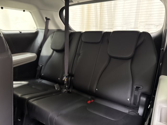 Certified 2024 Kia Carnival SX FWD image 28