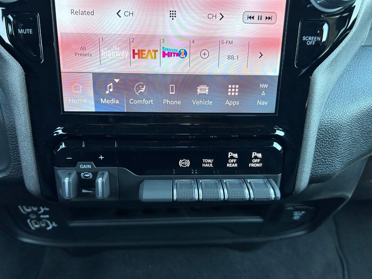 New 2025 RAM 2500 Tradesman image 17