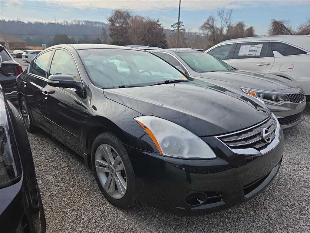 Used 2010 Nissan Altima 3.5 SR image 3