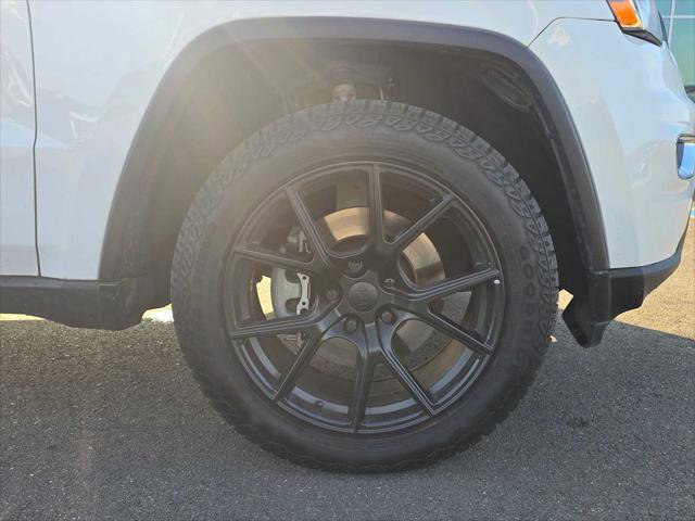 Used 2022 Jeep Grand Cherokee Limited image 9