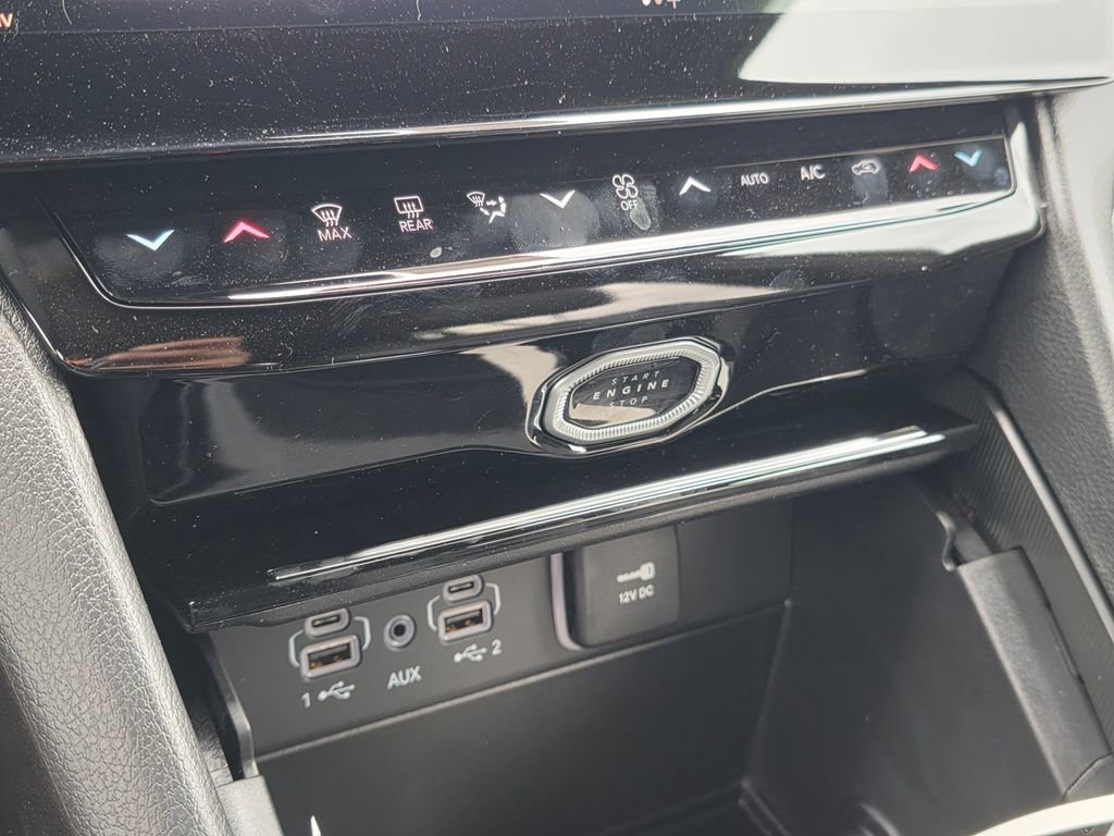 New 2026 Jeep Grand Cherokee Limited w/ Limited Altitude Package image 17