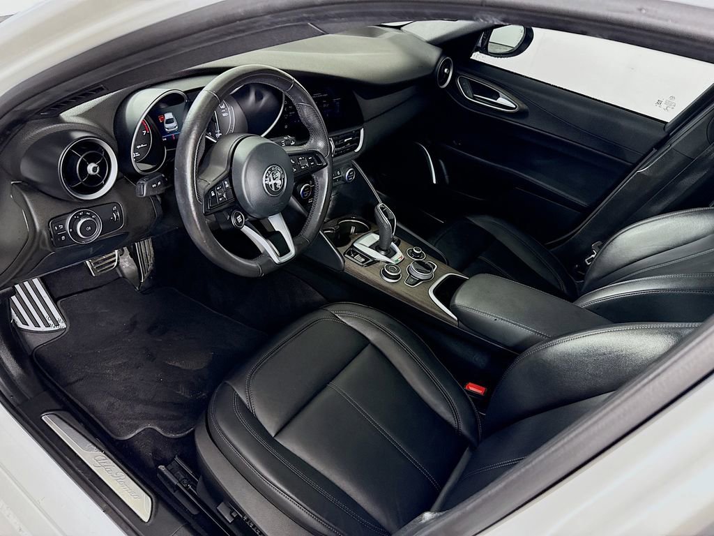 Used 2022 Alfa Romeo Giulia Ti image 25
